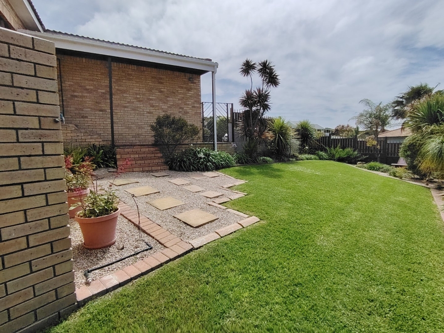 3 Bedroom Property for Sale in Seemeeu Park Western Cape